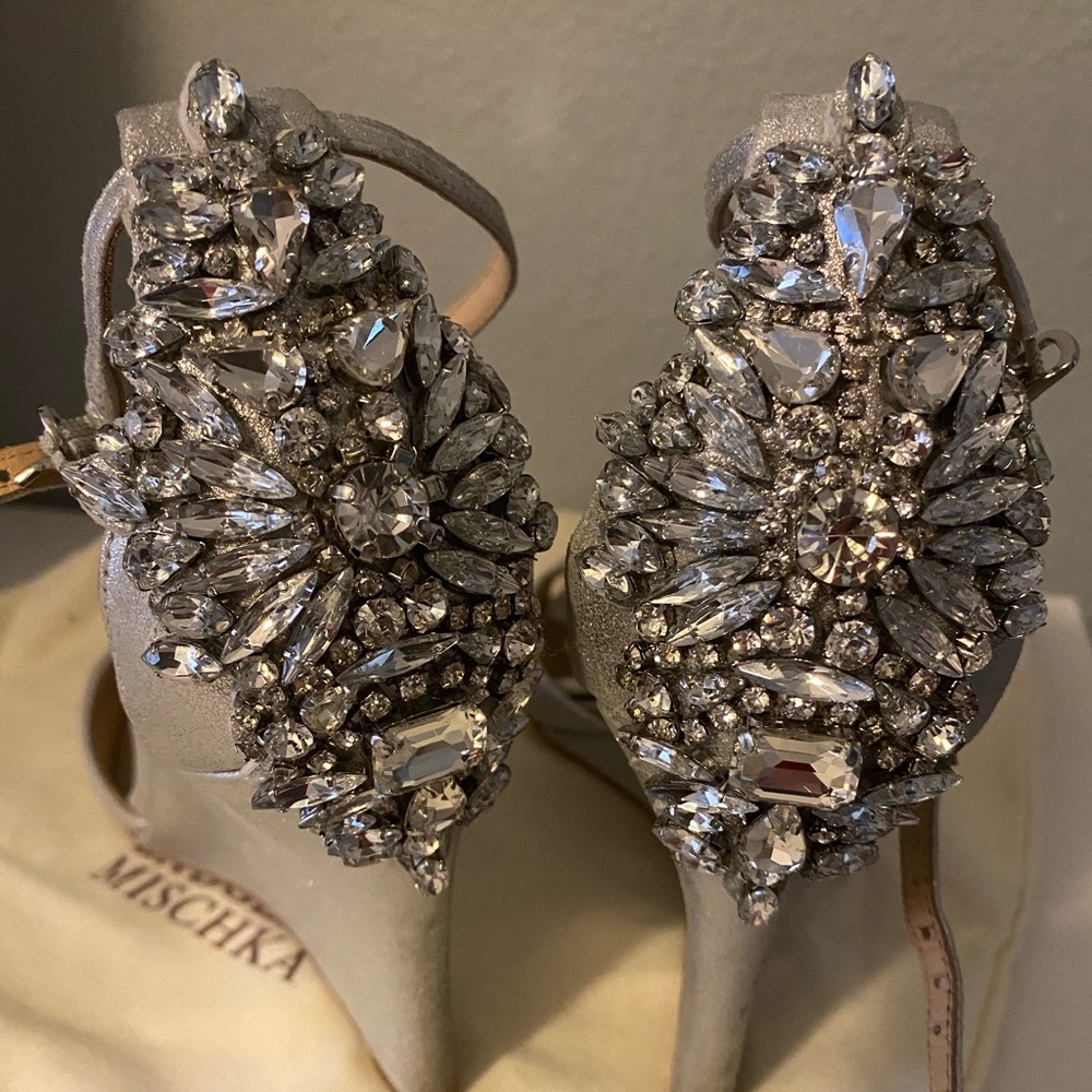 Badgley Mischka Silver Wedge Sandals
